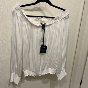 Off-white off the shoulder top from white house black market. Size XL